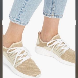 Just Fab Size 7 NWOT